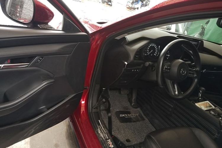 Used Mazda 3 Axela 2021 2.0L Automatic Zhiya Edition Driver Seat