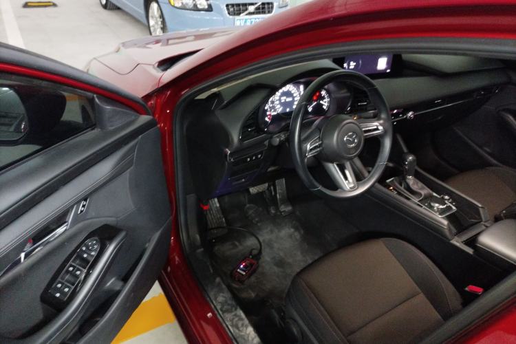 Used Mazda 3 Axela 2021 2.0L Automatic ZhiXuan Edition Driver Seat