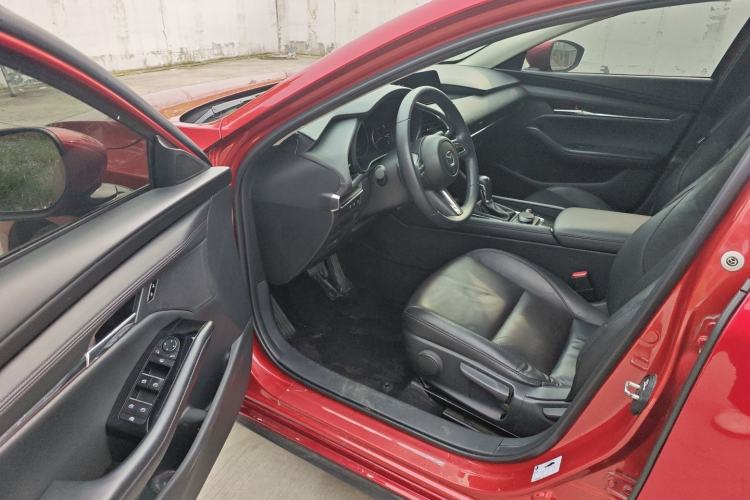 Used Mazda 3 Axela 2021 2.0L Automatic Zhiya Edition Driver Seat