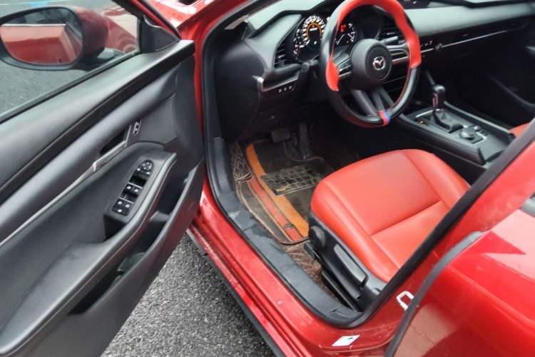 Used Mazda 3 Axela 2021 1.5L Automatic Zhiyue Edition Driver Seat