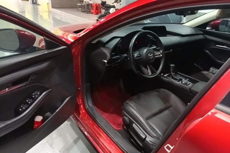 Used Mazda 3 Axela 2021 2.0L Automatic Zhiya Edition Driver Seat
