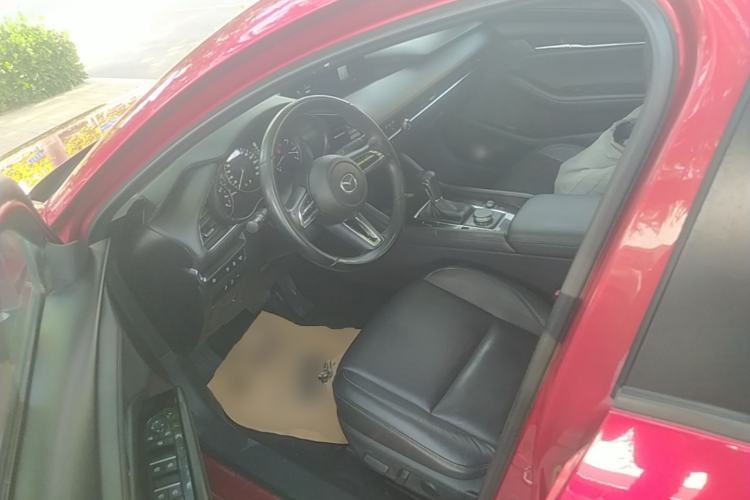 Used Mazda 3 Axela 2021 2.0L Automatic Zhiyao Edition Driver Seat