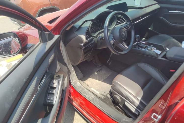 Used Mazda 3 Axela 2021 2.0L Automatic Zhiya Edition Driver Seat