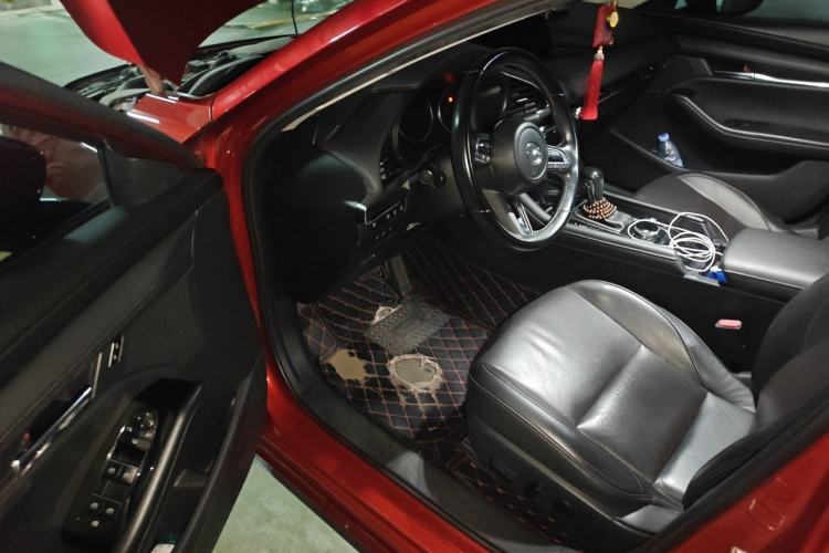 Used Mazda 3 Axela 2021 2.0L Automatic Zhiyao Edition Driver Seat