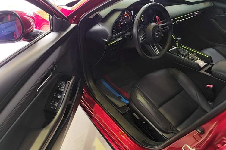 Used Mazda 3 Axela 2021 2.0L Automatic Zhi Rui Edition Driver Seat