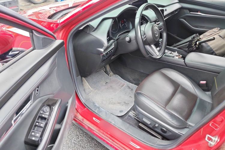 Used Mazda 3 Axela 2021 2.0L Automatic Zhiyao Edition Driver Seat