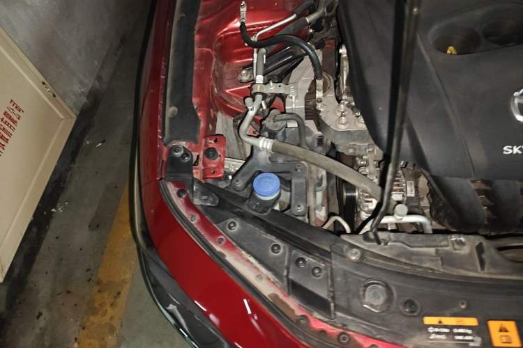 Used Mazda 3 Axela 2021 2.0L Automatic Zhiyao Edition Engine Bay Right