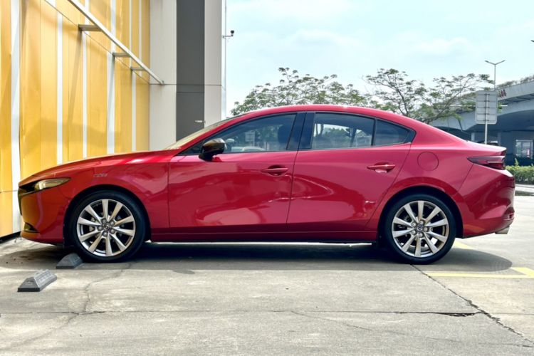 Used Mazda 3 Axela 2021 2.0L Automatic Zhiyao Edition Exterior 2