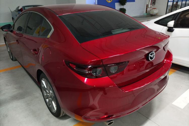 Used Mazda 3 Axela 2021 2.0L Automatic ZhiXuan Edition Exterior 2