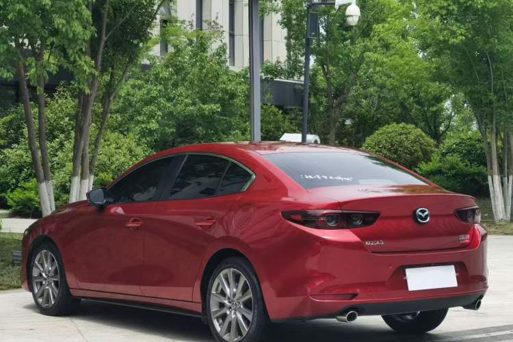 Used Mazda 3 Axela 2021 2.0L Automatic ZhiXuan Edition Exterior 3
