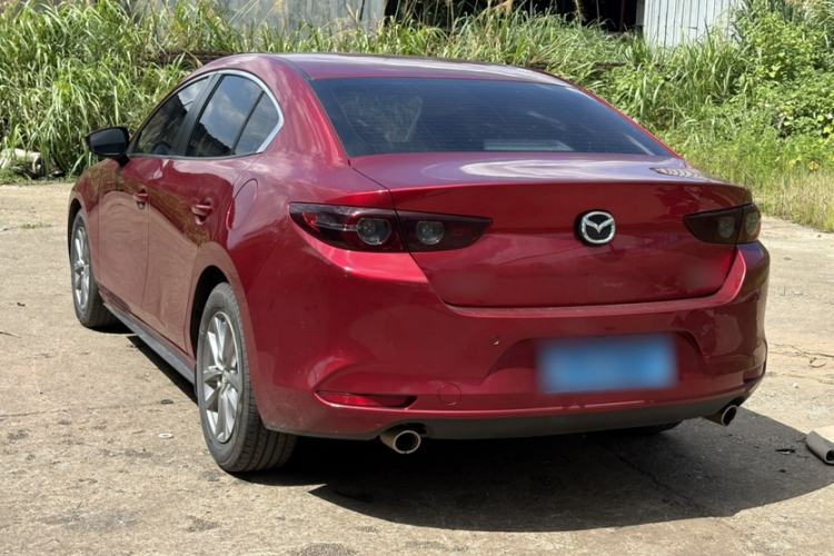 Used Mazda 3 Axela 2021 2.0L Automatic Zhiqing Edition Exterior 3