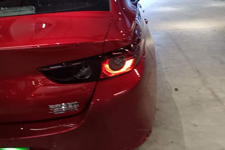 Used Mazda 3 Axela 2021 2.0L Automatic Zhiya Edition Exterior 3