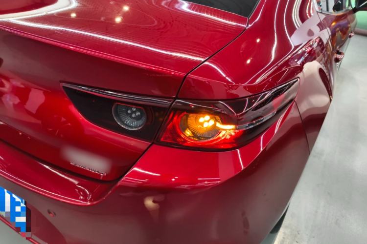 Used Mazda 3 Axela 2021 2.0L Automatic Zhiya Edition Exterior 3