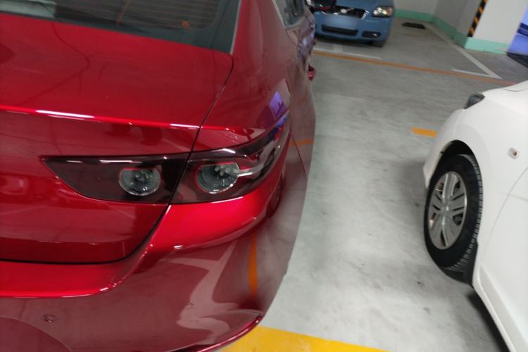 Used Mazda 3 Axela 2021 2.0L Automatic ZhiXuan Edition Exterior 3