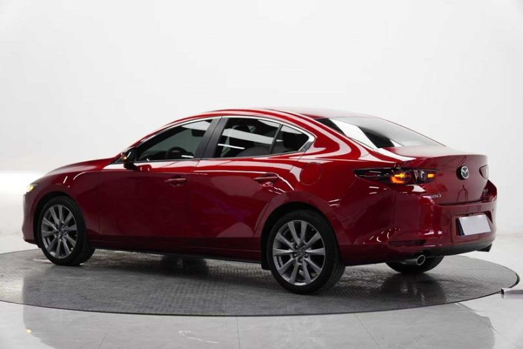 Used Mazda 3 Axela 2021 2.0L Automatic ZhiXuan Edition Exterior 4