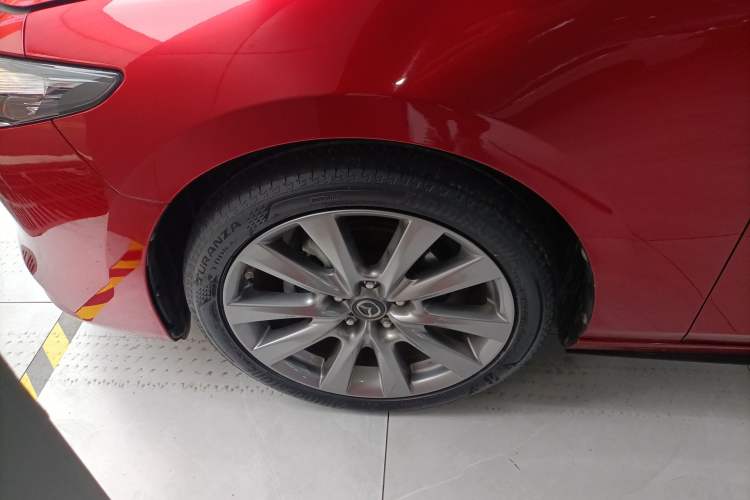 Used Mazda 3 Axela 2021 2.0L Automatic ZhiXuan Edition Exterior 4