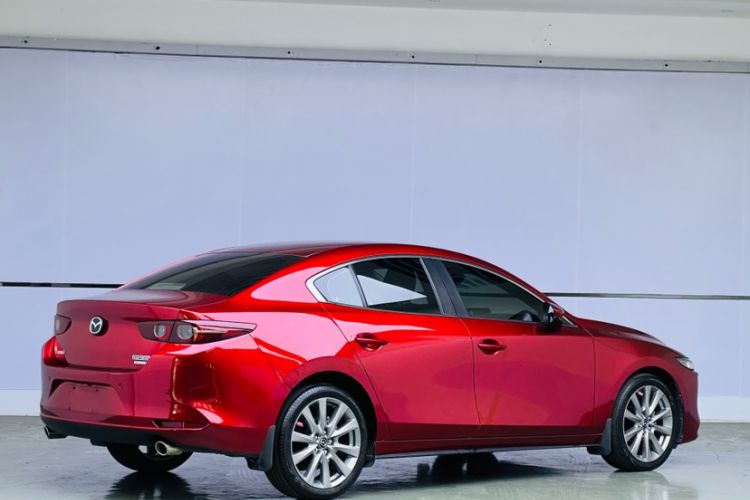 Used Mazda 3 Axela 2021 2.0L Automatic ZhiXuan Edition Exterior 5