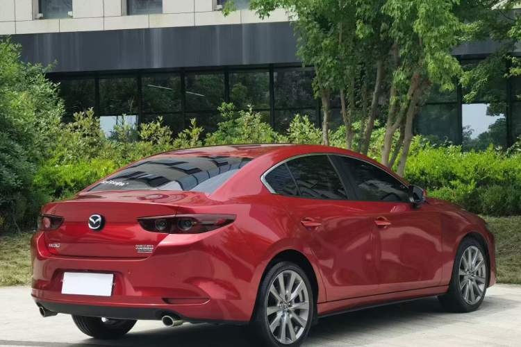Used Mazda 3 Axela 2021 2.0L Automatic ZhiXuan Edition Exterior 5