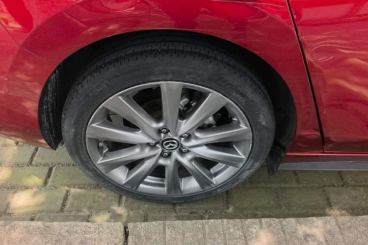 Used Mazda 3 Axela 2021 2.0L Automatic ZhiXuan Edition Exterior 5
