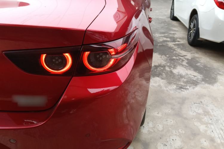 Used Mazda 3 Axela 2021 2.0L Automatic Zhiya Edition Exterior 6