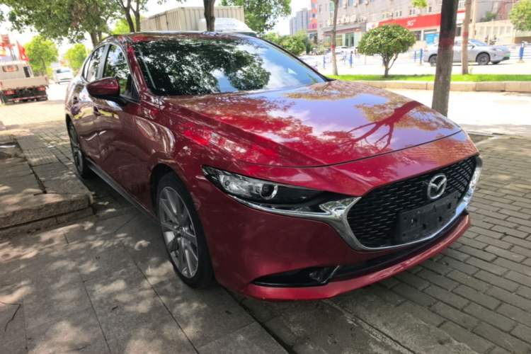 Used Mazda 3 Axela 2021 2.0L Automatic ZhiXuan Edition Front Right 45 Deg