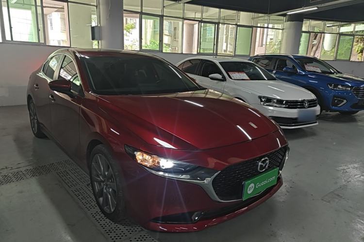 Used Mazda 3 Axela 2021 2.0L Automatic ZhiXuan Edition Front Right 45 Deg