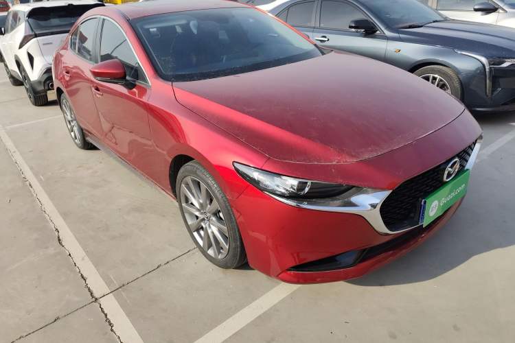 Used Mazda 3 Axela 2021 2.0L Automatic Zhiya Edition Front Right 45 Deg