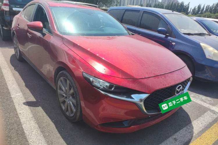 Used Mazda 3 Axela 2021 2.0L Automatic Zhiya Edition Front Right 45 Deg