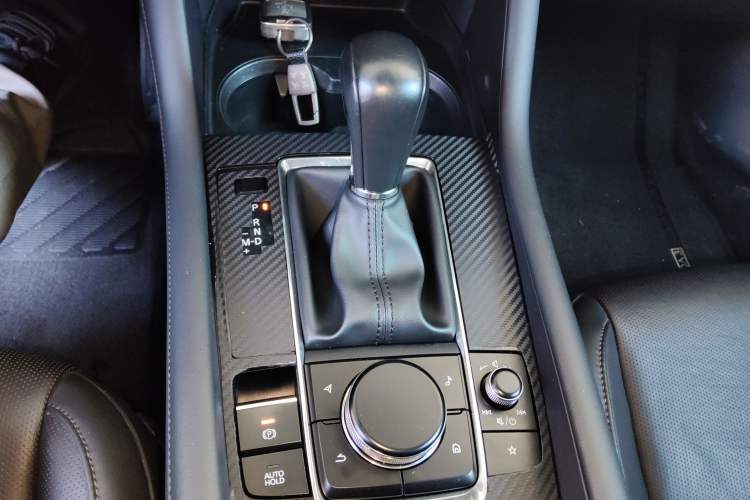 Used Mazda 3 Axela 2021 2.0L Automatic Zhiyao Edition Gear Lever