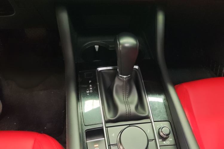 Used Mazda 3 Axela 2021 2.0L Automatic ZhiXuan Edition Gear Lever