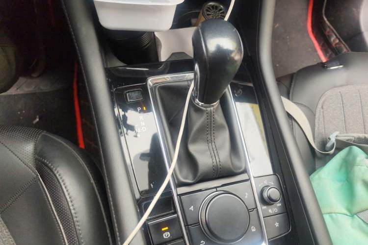 Used Mazda 3 Axela 2021 2.0L Automatic Zhiyao Edition Gear Lever