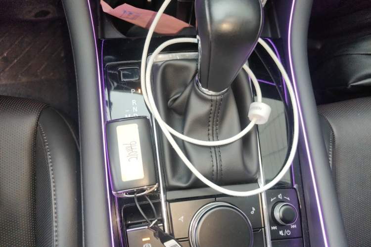 Used Mazda 3 Axela 2021 2.0L Automatic Zhiya Edition Gear Lever
