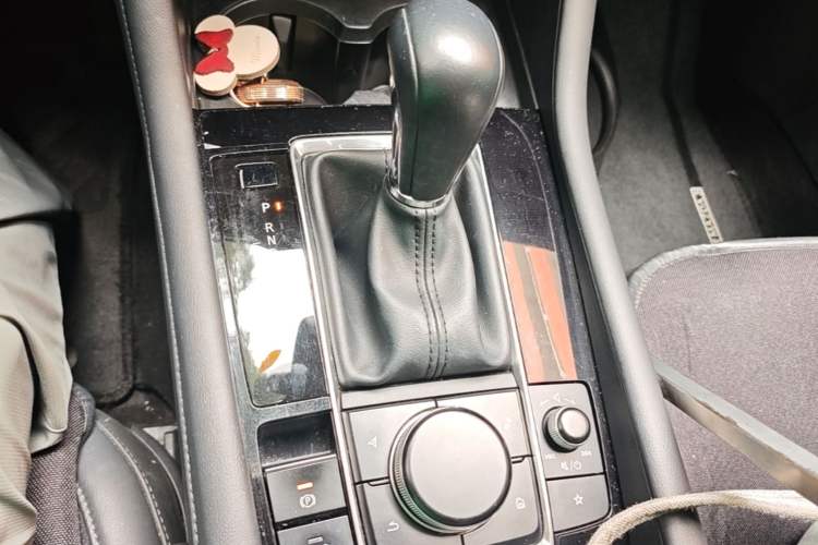 Used Mazda 3 Axela 2021 2.0L Automatic Zhiya Edition Gear Lever