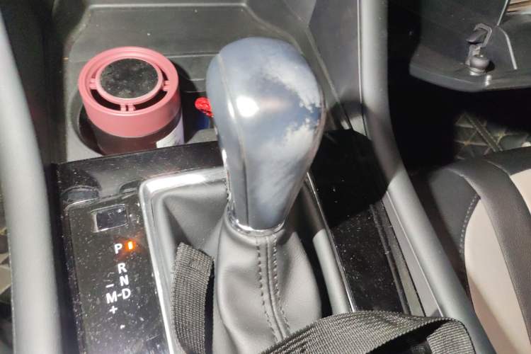 Used Mazda 3 Axela 2021 2.0L Automatic ZhiXuan Edition Gear Lever