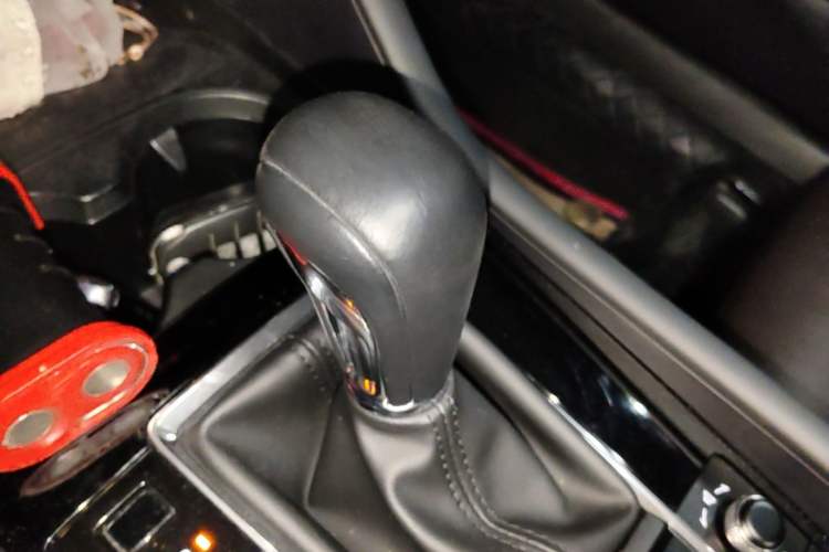 Used Mazda 3 Axela 2021 2.0L Automatic Zhiya Edition Gear Lever