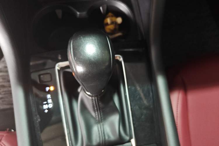 Used Mazda 3 Axela 2021 2.0L Automatic ZhiXuan Edition Gear Lever