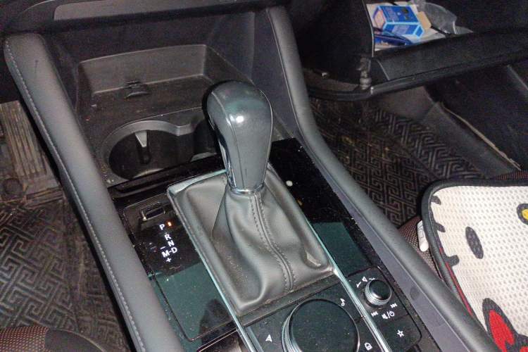 Used Mazda 3 Axela 2021 2.0L Automatic Zhiya Edition Gear Lever