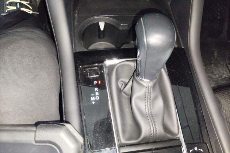 Used Mazda 3 Axela 2021 2.0L Automatic ZhiXuan Edition Gear Lever