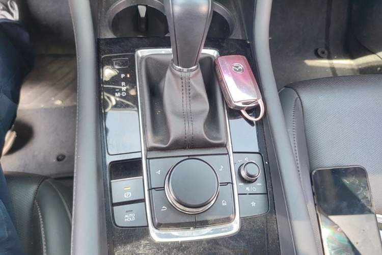 Used Mazda 3 Axela 2021 2.0L Automatic Zhiya Edition Gear Lever