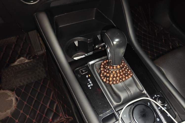 Used Mazda 3 Axela 2021 2.0L Automatic Zhiyao Edition Gear Lever