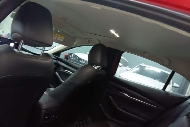 Used Mazda 3 Axela 2021 2.0L Automatic Zhiya Edition Headliner
