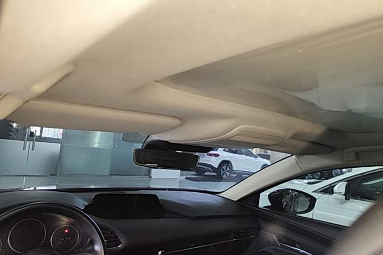 Used Mazda 3 Axela 2021 2.0L Automatic Zhi Rui Edition Headliner