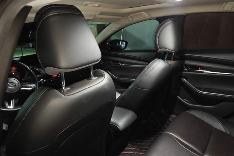 Used Mazda 3 Axela 2021 2.0L Automatic Zhiyao Edition Headliner