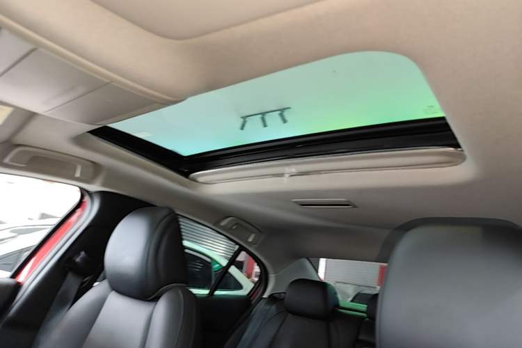 Used Mazda 3 Axela 2021 2.0L Automatic Zhi Rui Edition Headliner