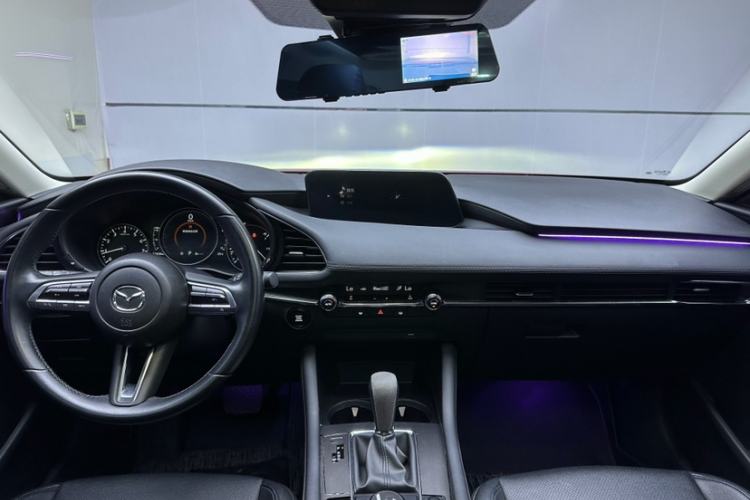 Used Mazda 3 Axela 2021 2.0L Automatic ZhiXuan Edition Interior 1
