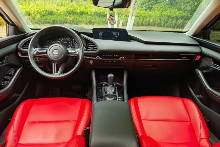 Used Mazda 3 Axela 2021 2.0L Automatic ZhiXuan Edition Interior 1