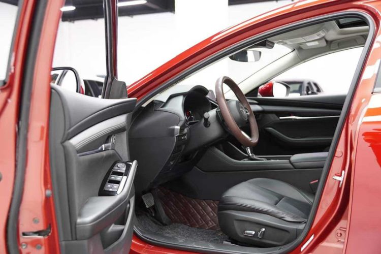 Used Mazda 3 Axela 2021 2.0L Automatic ZhiXuan Edition Interior 1