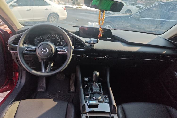 Used Mazda 3 Axela 2021 2.0L Automatic Zhiya Edition Interior 2
