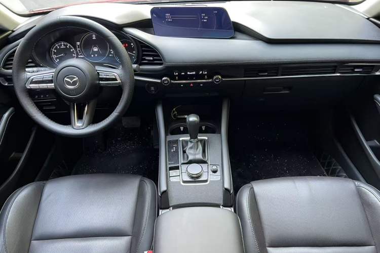 Used Mazda 3 Axela 2021 2.0L Automatic Zhi Rui Edition Interior 2