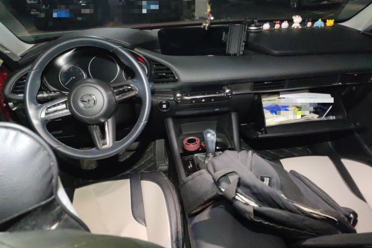 Used Mazda 3 Axela 2021 2.0L Automatic ZhiXuan Edition Interior 2